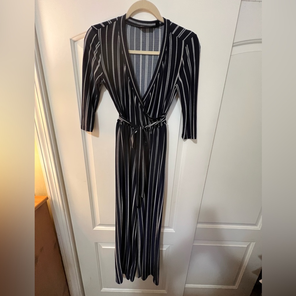 Navy and White Patterned Top